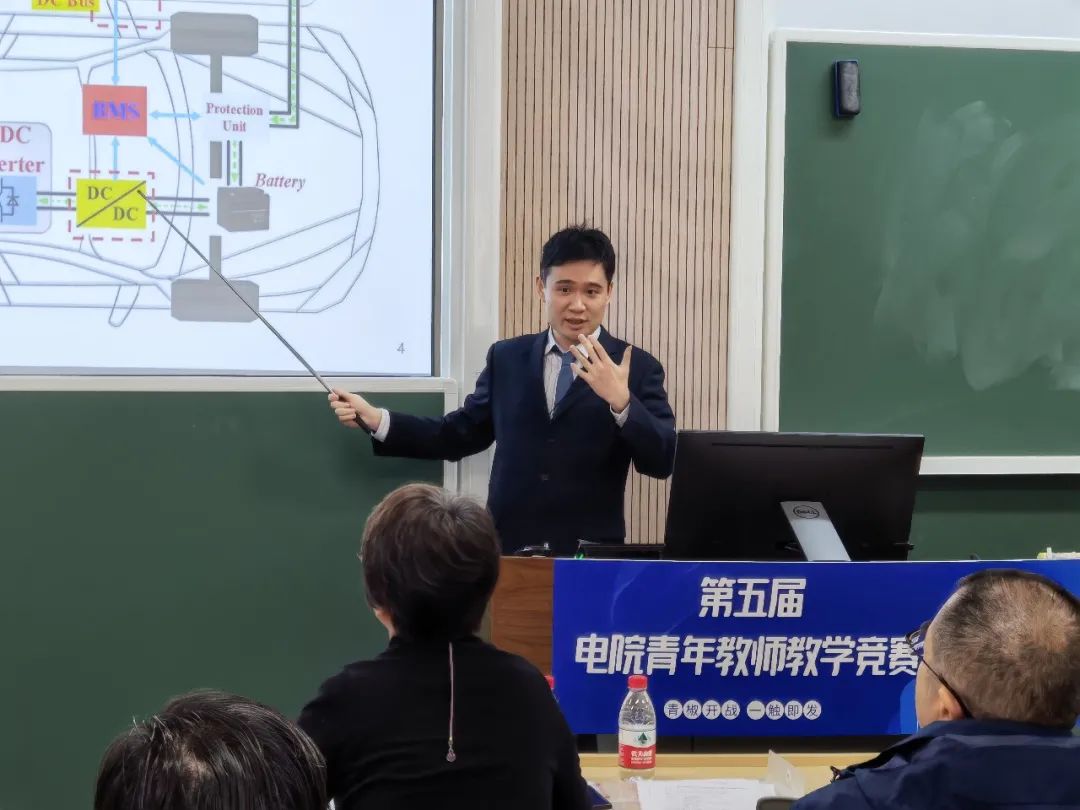 1637205850283092462.jpg 12.jpg