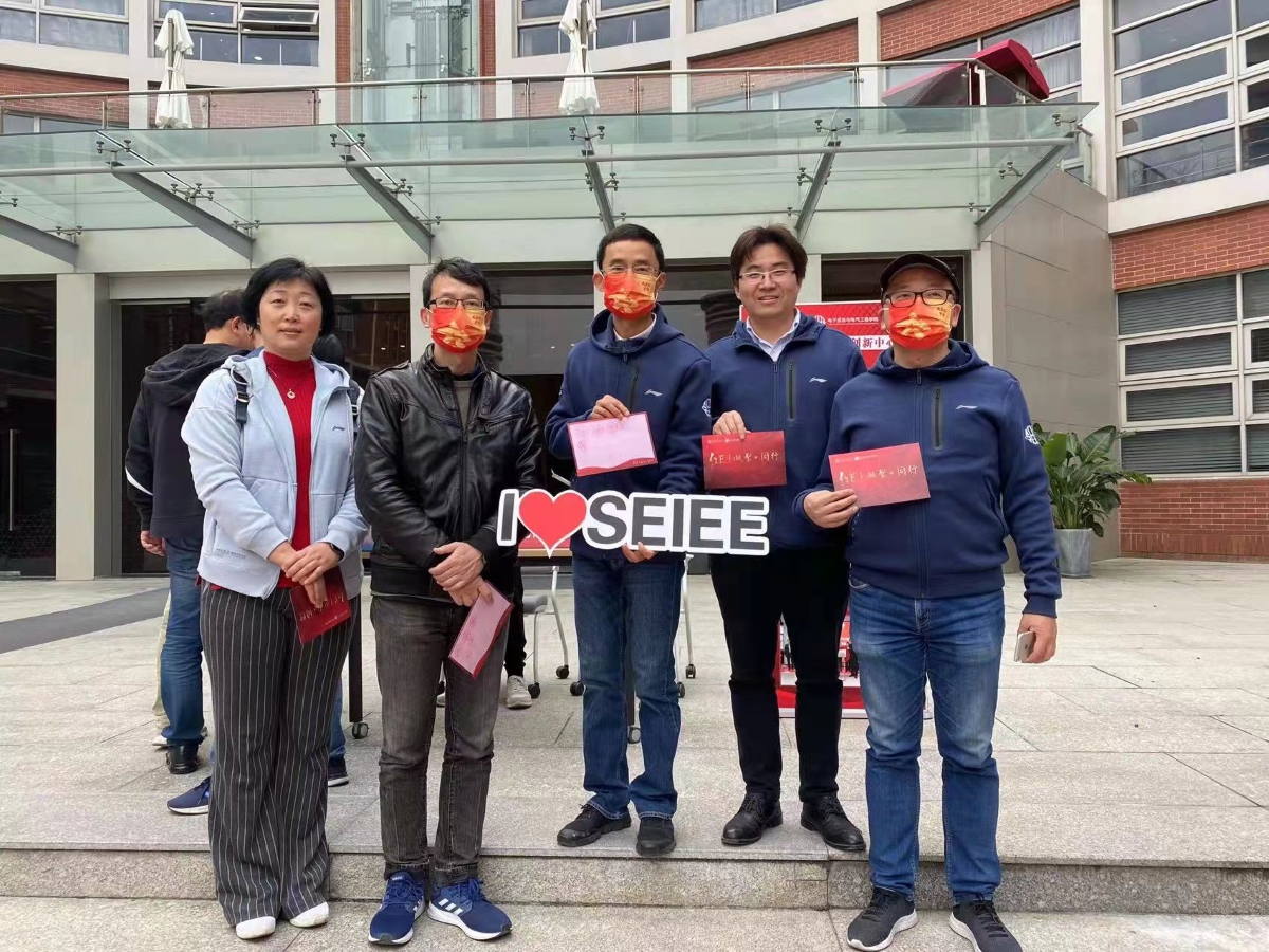 1639055562875090181.jpg 1.jpg