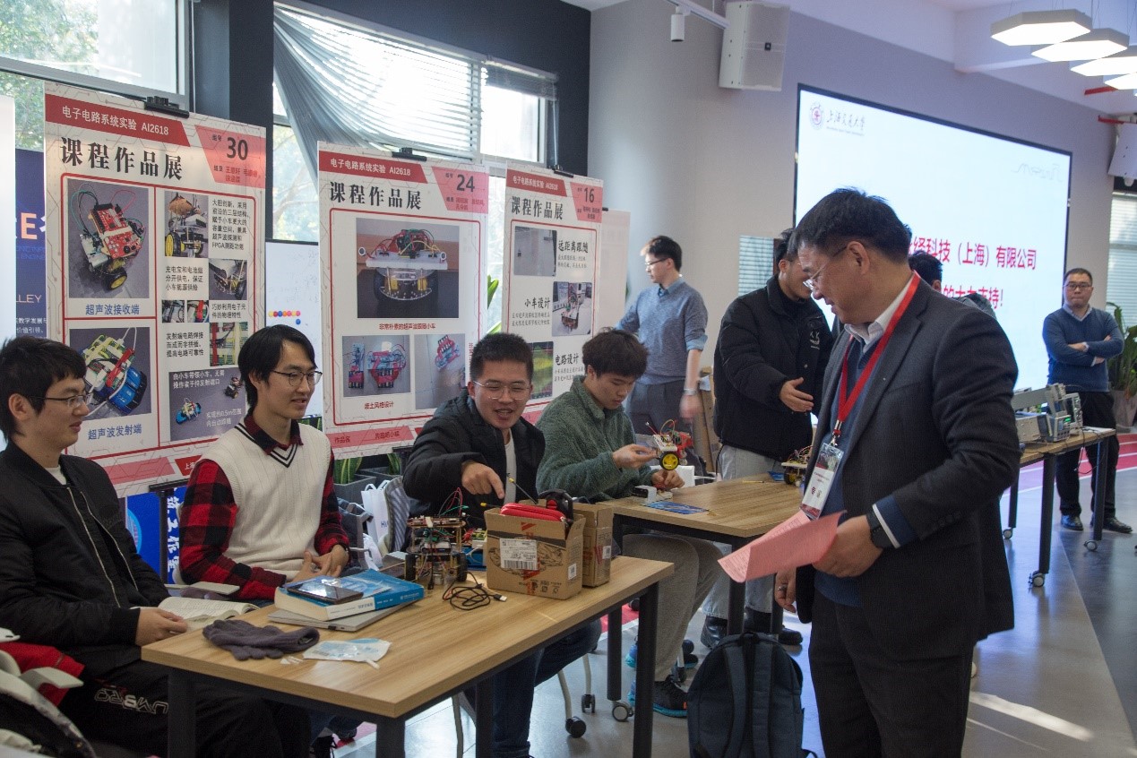 1641895652600007138.jpg 3.jpg