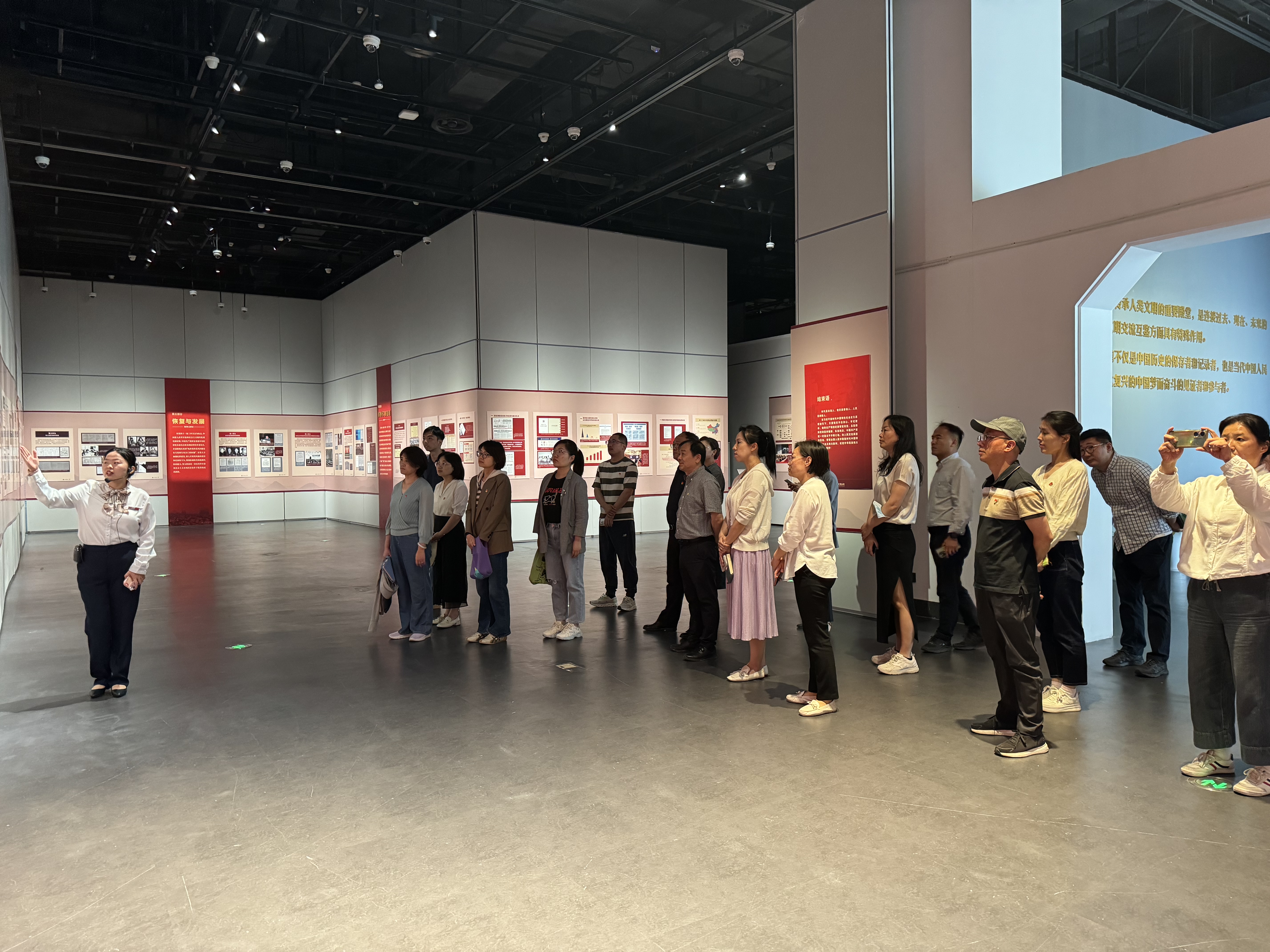 图片2.jpg 图片2.jpg