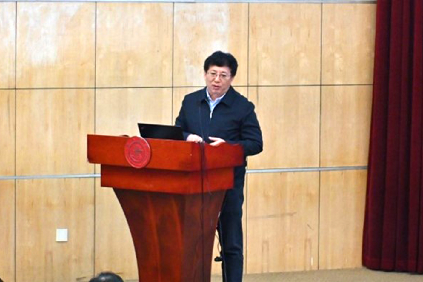 图片4沈毅.jpg 图片4沈毅.jpg